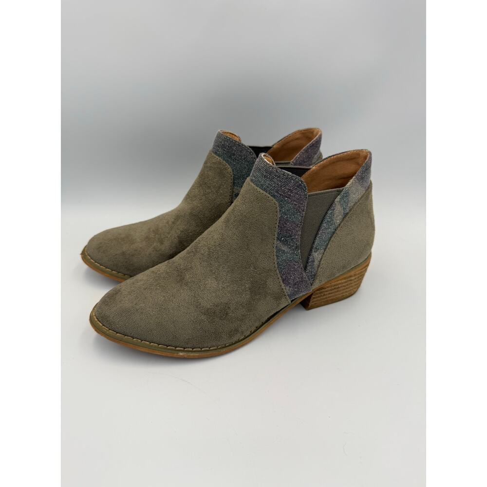 Boutique by‎ Corkys Crisp Women’s Bootie Taupe Camo 7
